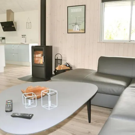 Amazing In Henne With Sauna Tatil Evi